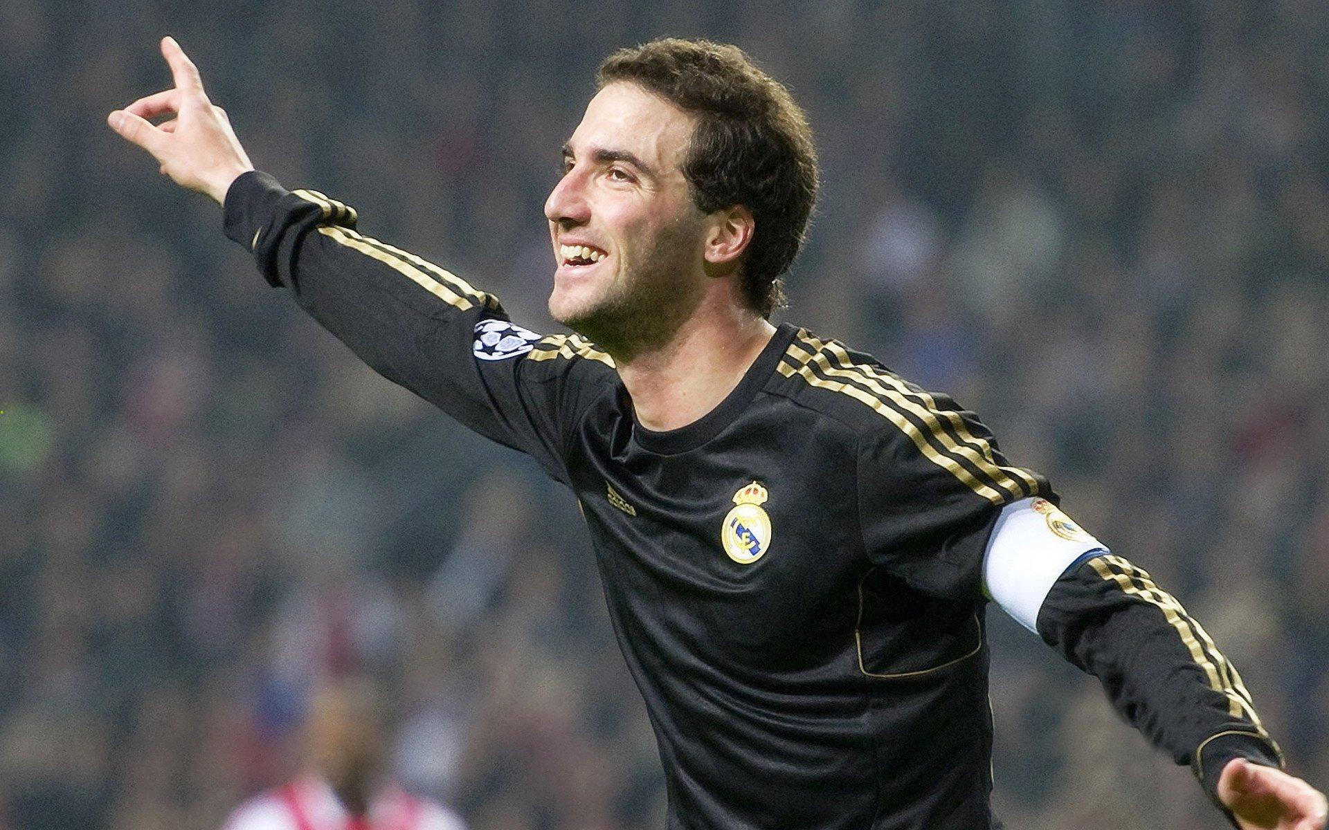 中国女排力克强敌巴西队，豪取世界联赛三连胜