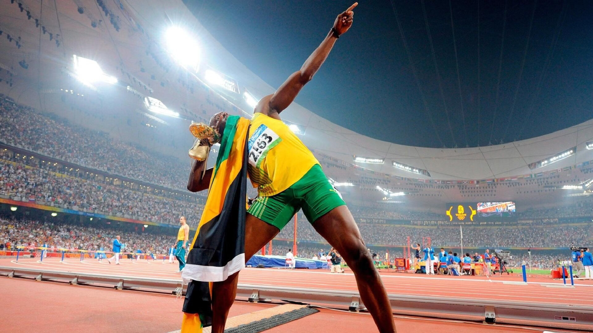 法国名将拉维勒涅刷新撑杆跳赛季最佳 巴黎奥运备战再添信心